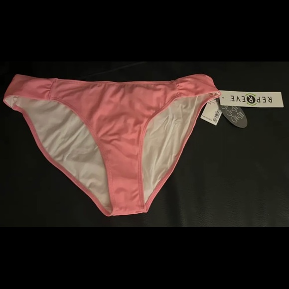 NEW! 2 panties wide woman swimsuit - Picture 13 of 13